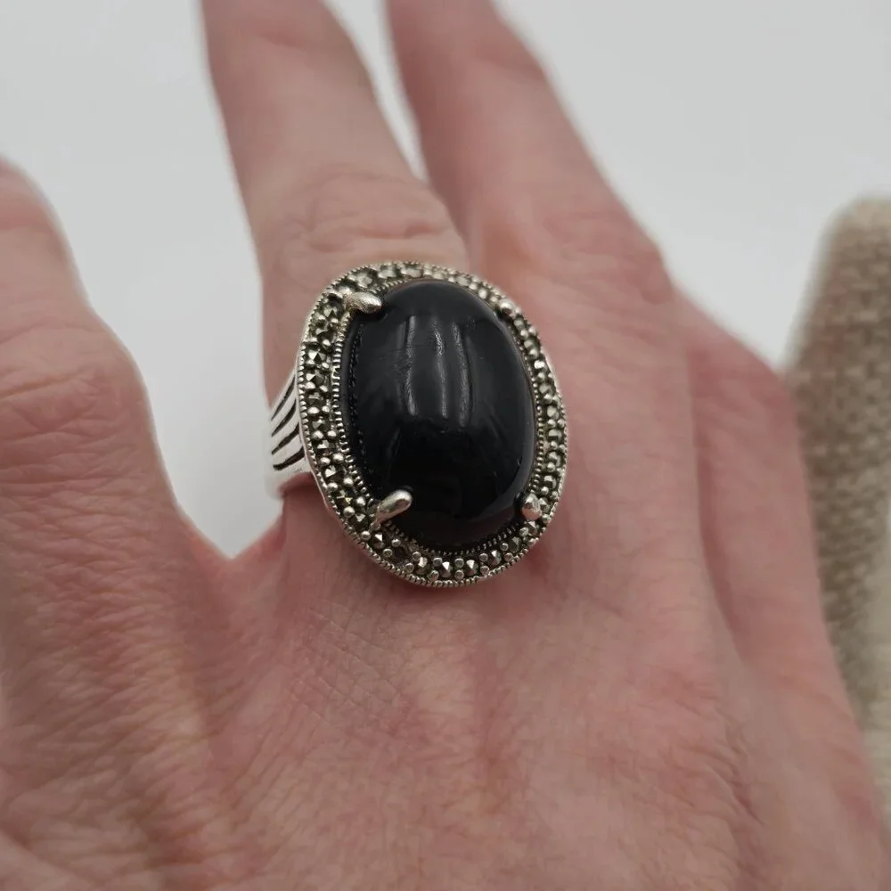 Size 6 Sterling Silver Worn Onyx And Marcasite Ring A1785 - Picture 5 of 9